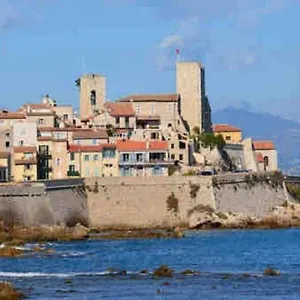 Appartamento Meublé Proche Plages Et Vieille Antibes