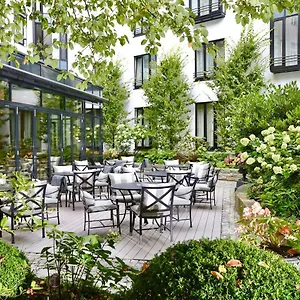 Palace Hotell