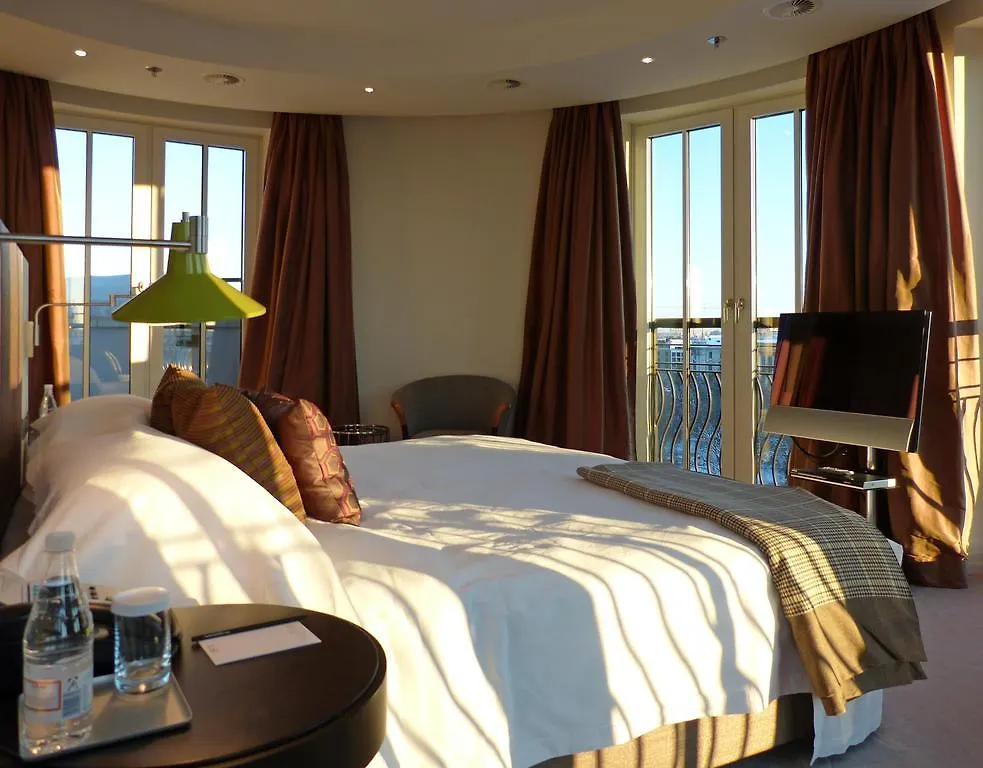*****  Rocco Forte The Charles Hotel Мюнхен Германия